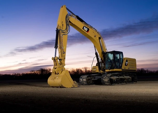 Caterpillar CAT 326